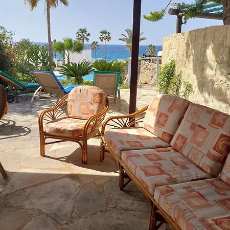 Villa Margo By The Sea Paphos Exterior photo