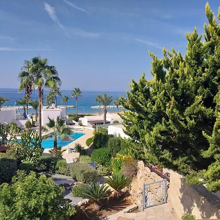 Villa Margo By The Sea Paphos Exterior photo