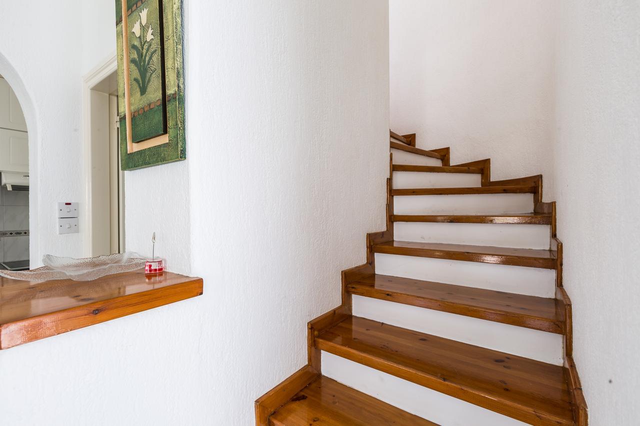 Villa Margo By The Sea Paphos